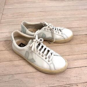 Veja Esplar Size 37 pale blue